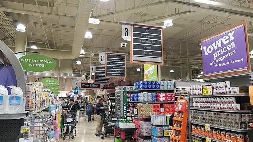 Grocery Store «Harris Teeter», reviews and photos, 8200 Crestwood Heights Dr, McLean, VA 22102, USA