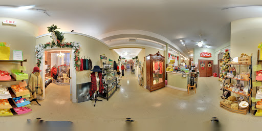 Boutique «Merchants At Cokers», reviews and photos, 401 Wilson Ave, Tullahoma, TN 37388, USA