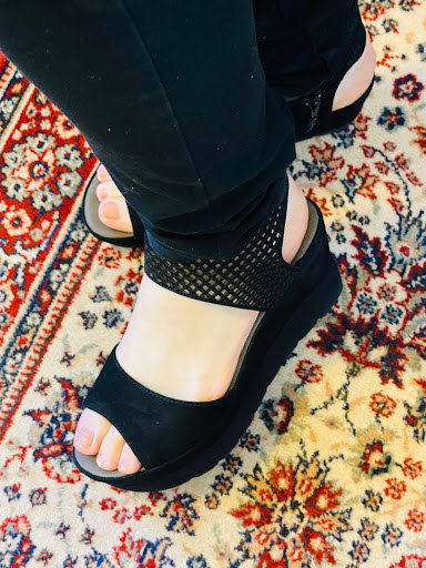 Shoe Store «Apollo Comfort Shoes & Shoe Repair», reviews and photos, 42-34 Bell Blvd, Flushing, NY 11361, USA