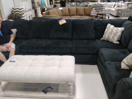 Furniture Store «Louisville Overstock Furniture Warehouse», reviews and photos, 1050 E Lewis and Clark Pkwy, Clarksville, IN 47129, USA