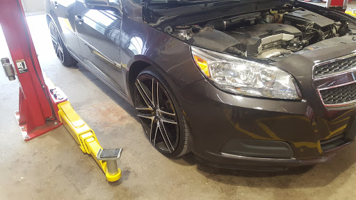 Tire Shop «Firestone Complete Auto Care», reviews and photos, 2861 Fort Campbell Blvd, Clarksville, TN 37042, USA