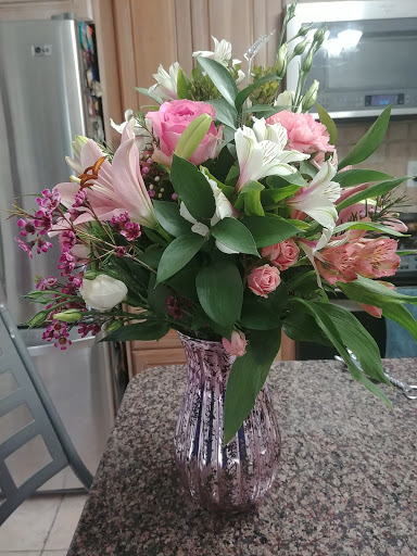 Florist «Forever Yours Flowers & Gifts», reviews and photos, 10 Welcher Ave, Peekskill, NY 10566, USA