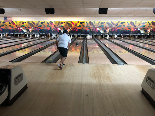 Bowling Alley «Classic Lanes», reviews and photos, 2145 Avon Industrial Dr, Rochester Hills, MI 48309, USA