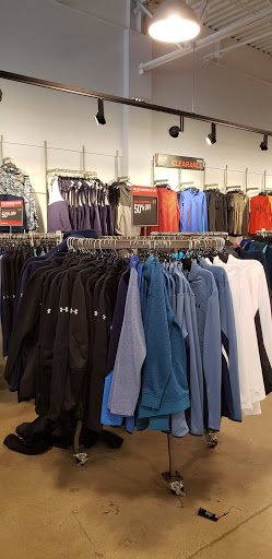 Outlet Mall «Ohio Station Outlets», reviews and photos, 9911 Avon Lake Rd, Burbank, OH 44214, USA