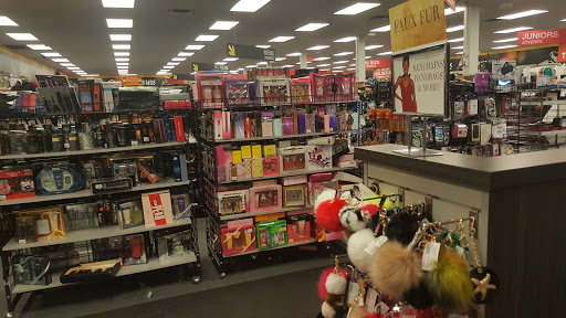 Clothing Store «Citi Trends», reviews and photos, 4253 Fulton Rd, Cleveland, OH 44144, USA