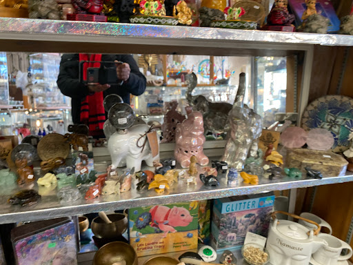 Book Store «White Light Books», reviews and photos, 1464 Park Ave, Cranston, RI 02920, USA