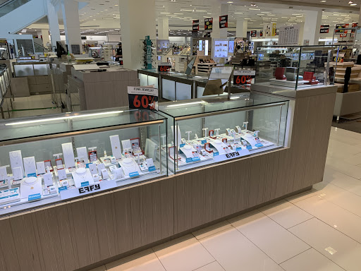 Department Store «Lord & Taylor», reviews and photos, 99 Rockingham Park Blvd, Salem, NH 03079, USA