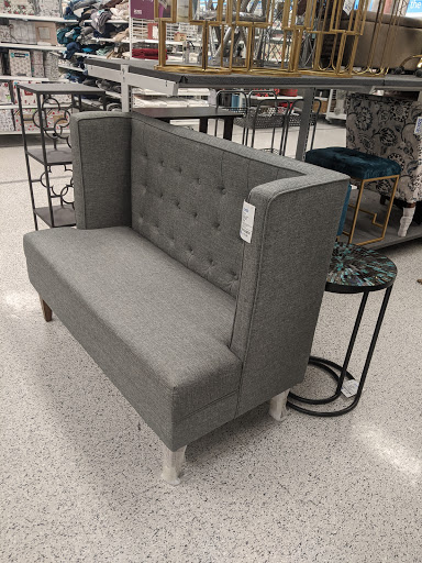 Shopping Mall «Gateway Shopping Center», reviews and photos, 9924 NE Halsey St, Portland, OR 97220, USA