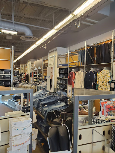 Clothing Store «Old Navy», reviews and photos, 10210 State St, Sandy, UT 84070, USA