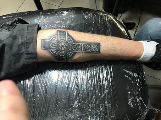 Tattoo Shop «Sacred Dagger Tattoo Studio», reviews and photos, 1131 21st St, Vero Beach, FL 32960, USA