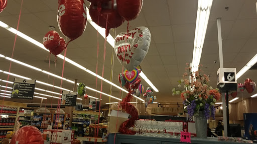 Grocery Store «Weis», reviews and photos, 883 Russell Ave, Gaithersburg, MD 20879, USA