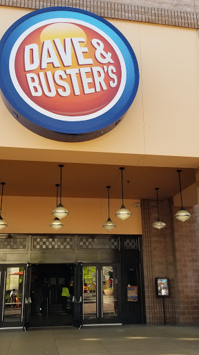 Sports Bar «Dave & Busters», reviews and photos