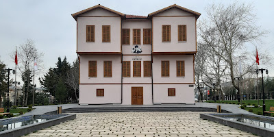 Karesi Atatürk Evi