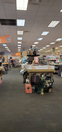 Used Book Store «2nd & Charles», reviews and photos, 17636 Garland Groh Blvd, Hagerstown, MD 21740, USA