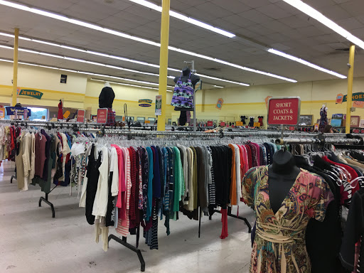 Thrift Store «Thrift Town», reviews and photos, 5700 Manchaca Rd #240, Austin, TX 78745, USA