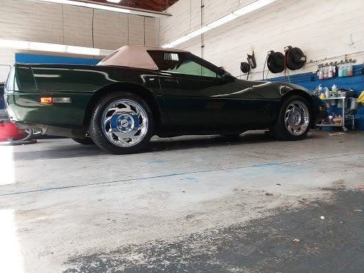 Auto Body Shop «Detail Shop», reviews and photos, 57 Taylor Ct, Thousand Oaks, CA 91360, USA