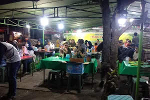 Pecel Lele & Seafood Mas Yanto 89 1, Sekip Tengah image