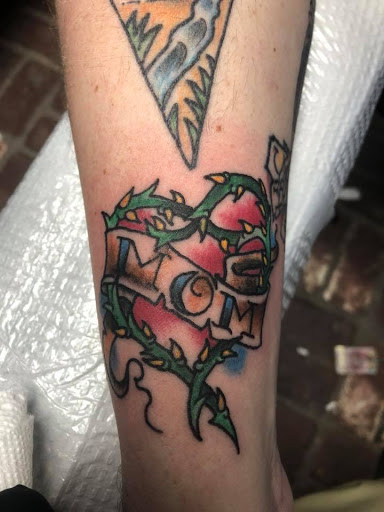 Tattoo Shop «Safe Voyage Tattoo», reviews and photos, 2648 S Range Ave, Denham Springs, LA 70726, USA