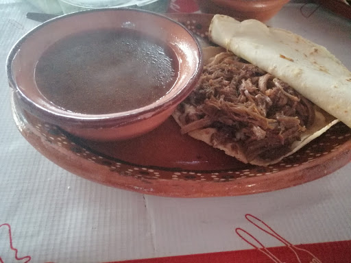 Tacos De Barbacoa El Titi