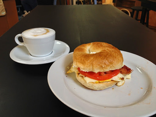 Restaurant «The Pineapple Tea Room & Coffee Shoppe», reviews and photos, 604 Colwyn St, Cumberland Gap, TN 37724, USA