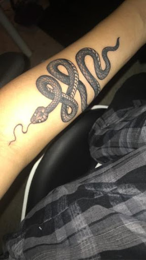 Tattoo Shop «Royal Peacock Tattoo Parlor», reviews and photos, 2101 P St, Sacramento, CA 95816, USA