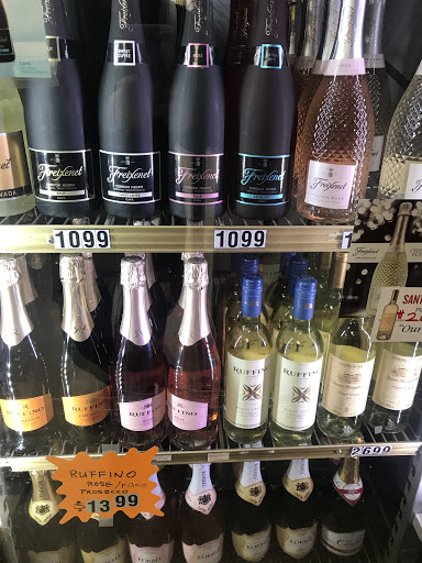 Liquor Store «Annapolis Wine & Spirits», reviews and photos, 1307 Forest Dr, Annapolis, MD 21403, USA