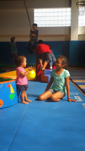 Recreation Center «Rockville Centre Recreation Center», reviews and photos, 111 N Oceanside Rd, Rockville Centre, NY 11570, USA