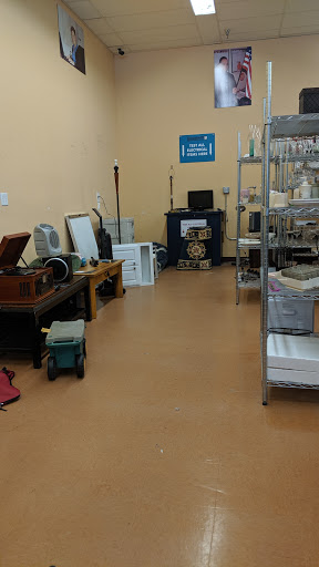 Thrift Store «Goodwill Palm City Store & Donation Center», reviews and photos, 3078 SW Martin Downs Blvd, Palm City, FL 34990, USA