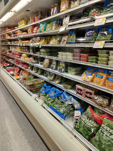 Shopping Mall «Fifth and Alton», reviews and photos, 1100 6th St, Miami Beach, FL 33139, USA