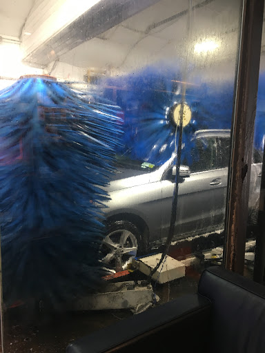 Car Wash «Dip-In Car Wash - Temporarily Closed for Renovations», reviews and photos, 712 Mamaroneck Ave, Mamaroneck, NY 10543, USA