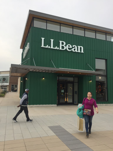 Clothing Store «L.L.Bean», reviews and photos, 701 Lynnhaven Pkwy, Virginia Beach, VA 23452, USA