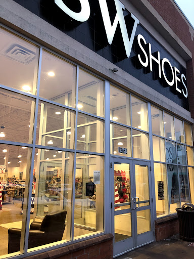 Shoe Store «DSW Designer Shoe Warehouse», reviews and photos, 12658 Riverdale Blvd, Coon Rapids, MN 55448, USA