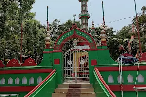 Bara Shaheed Dargah image