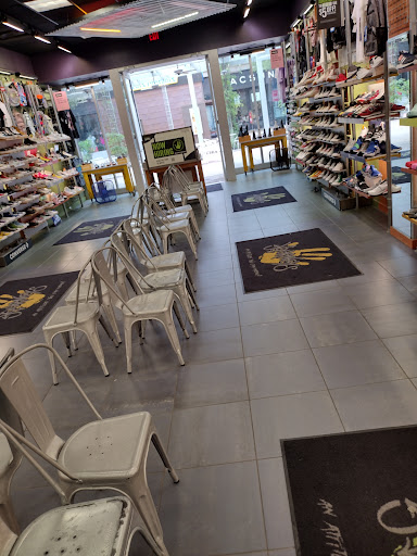 Shoe Store «Journeys», reviews and photos, 15900 La Cantera Pkwy #6635, San Antonio, TX 78256, USA