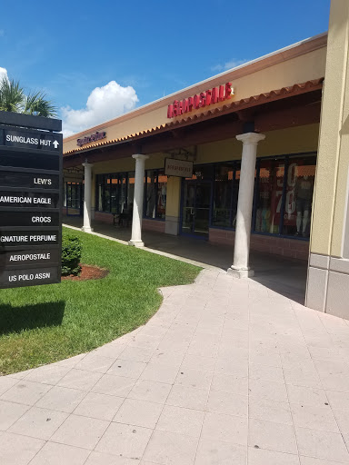 Clothing Store «Aéropostale», reviews and photos, 250 E Palm Dr, Florida City, FL 33034, USA