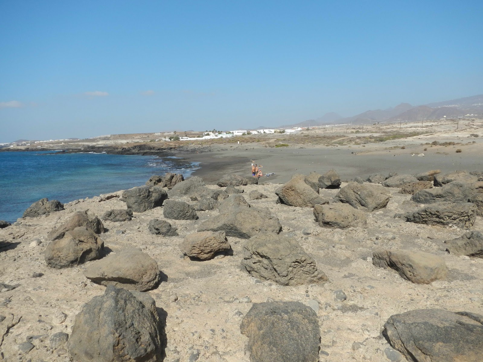 Photo de Playa del Horno avec sable brun de surface