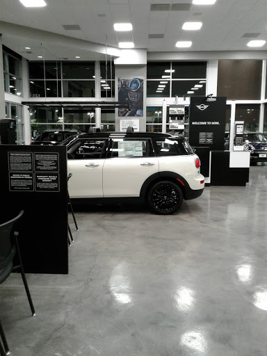 Car Dealer «MINI of Ontario», reviews and photos, 1251 Auto Center Dr, Ontario, CA 91761, USA