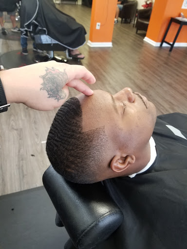 Barber Shop «DCB Barber Shop - Barber Shop Hispano», reviews and photos, 1545 E Olive Rd, Pensacola, FL 32514, USA