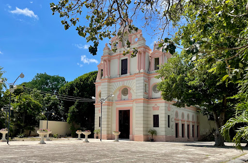 Parroquia Nuestra Señora de Lourdes