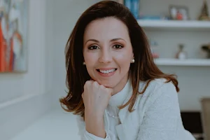 Dra Camila Pereira -Dermatologista Araranguá image