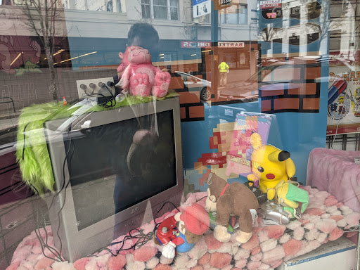 Video Game Store «Pink Gorilla University District», reviews and photos, 4341 University Way NE, Seattle, WA 98105, USA