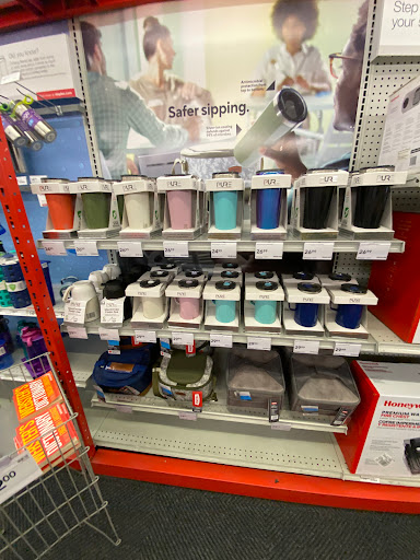 Office Supply Store «Staples», reviews and photos, 933 Montgomery Ave, Narberth, PA 19072, USA