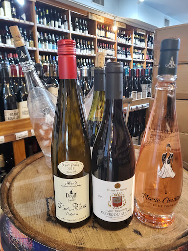 Wine Store «Crossroads Wine & Spirits», reviews and photos, 52 W 14th St, New York, NY 10011, USA