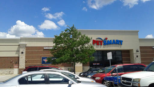 Pet Supply Store «PetSmart», reviews and photos, 350 Fifth St, Oswego, IL 60543, USA