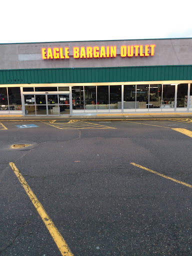 Discount Store «Eagle Bargain Outlet», reviews and photos, 10890 SE Oak St, Milwaukie, OR 97222, USA