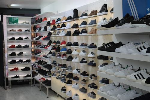 Magasin de chaussures Impact Distribution Grenoble
