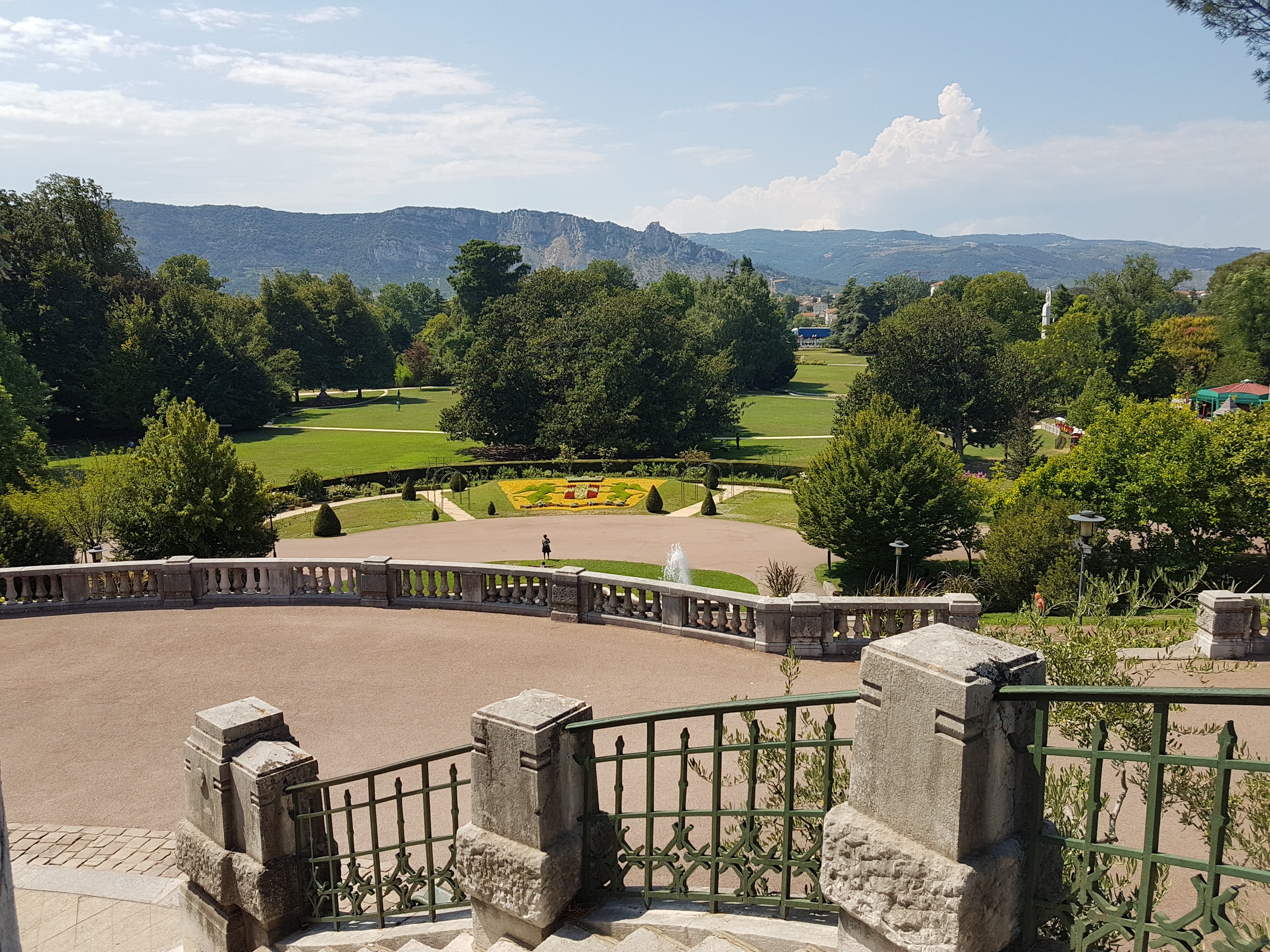 Photo n° 27 de l'avis de Yvette.Y fait le 31/07/2018 à 19:49