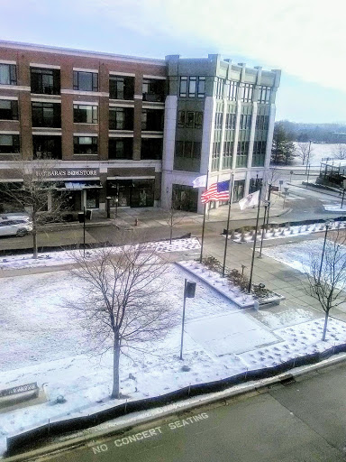 Shopping Mall «Burr Ridge Village Center», reviews and photos, 701 Burr Ridge Pkwy, Willowbrook, IL 60527, USA