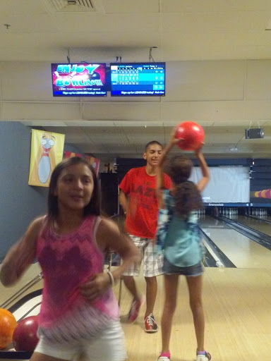 Bowling Alley «Pin Twist Family Entertainment Center», reviews and photos, 308 TX-46, Seguin, TX 78155, USA