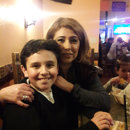 Shopping Mall «Vineyard Town Center Shopping Center», reviews and photos, 451 Vineyard Blvd, Morgan Hill, CA 95037, USA